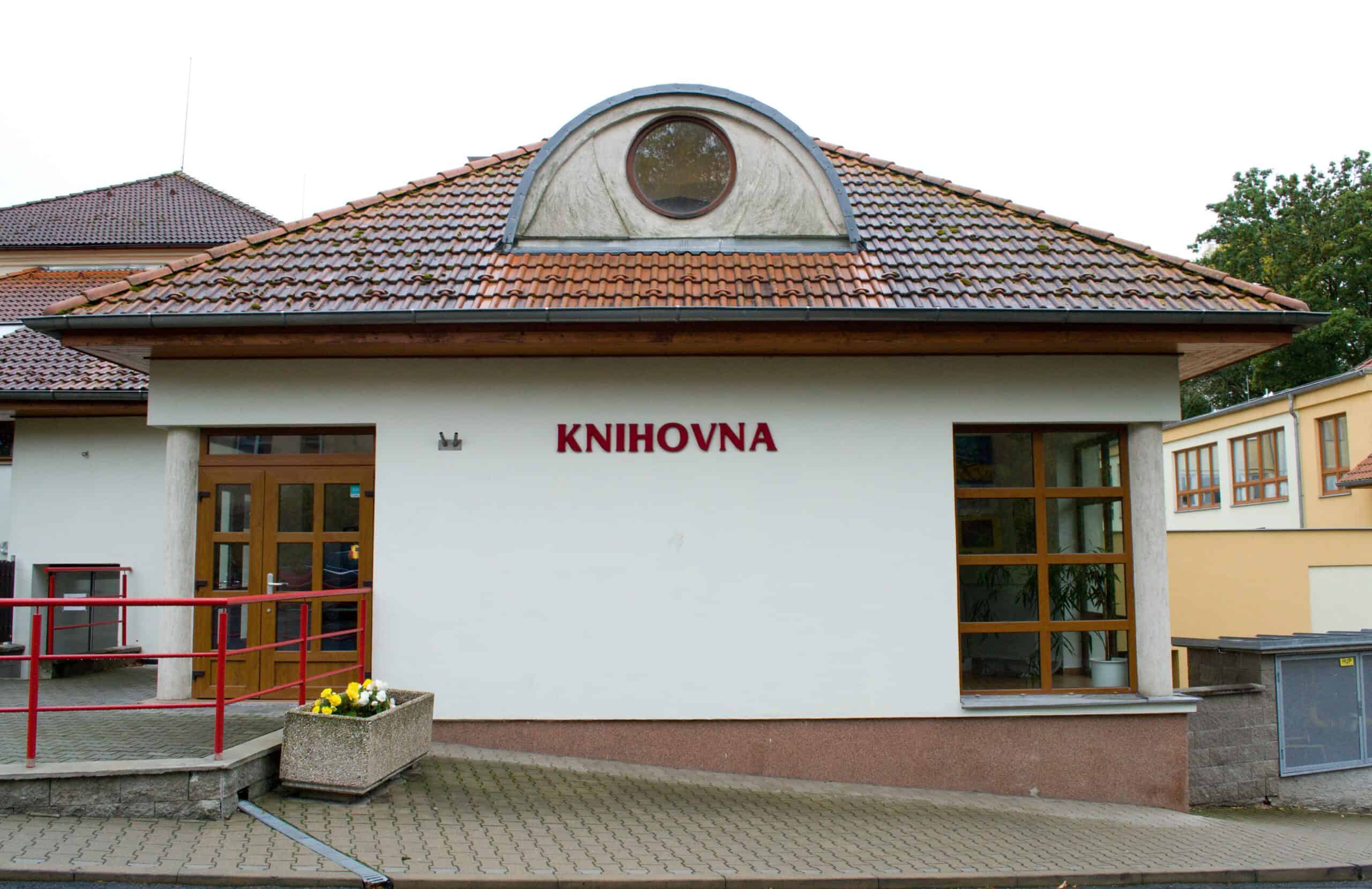 Vzorná lidová knihovna Velké Popovice